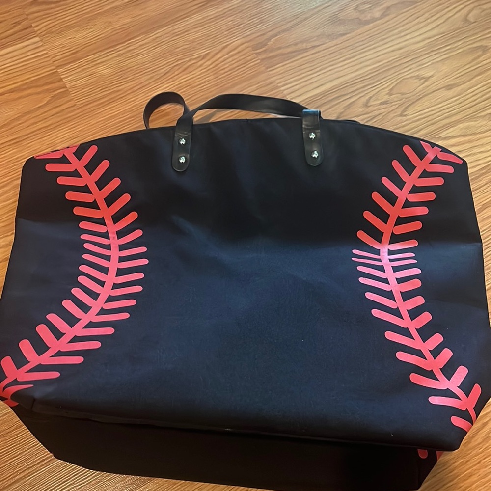 Baseball/softball tote bag